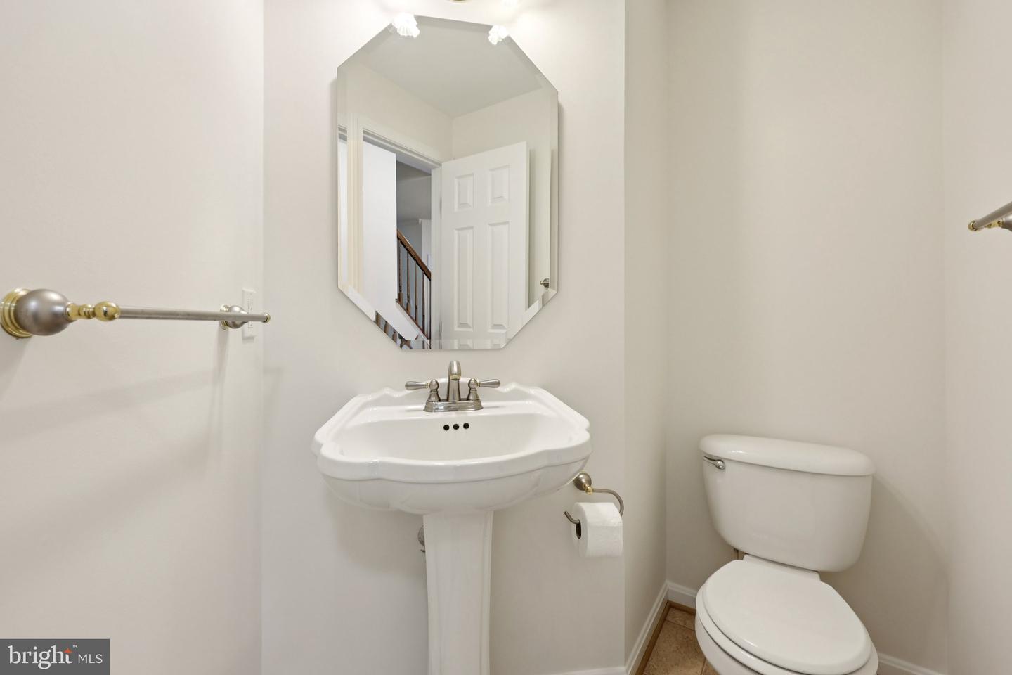 10 STONERIDGE CT, STAFFORD, Virginia 22554, 4 Bedrooms Bedrooms, ,3 BathroomsBathrooms,Residential,For sale,10 STONERIDGE CT,VAST2045384 MLS # VAST2045384