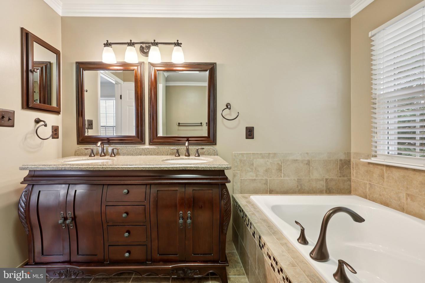 10 STONERIDGE CT, STAFFORD, Virginia 22554, 4 Bedrooms Bedrooms, ,3 BathroomsBathrooms,Residential,For sale,10 STONERIDGE CT,VAST2045384 MLS # VAST2045384