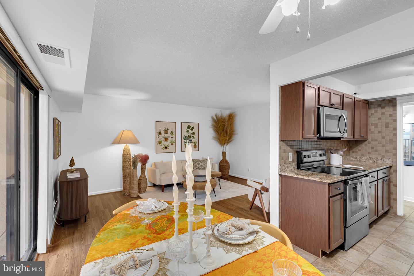 11637 STONEVIEW SQ #83/2B, RESTON, Virginia 20191, 2 Bedrooms Bedrooms, ,2 BathroomsBathrooms,Residential,For sale,11637 STONEVIEW SQ #83/2B,VAFX2286854 MLS # VAFX2286854