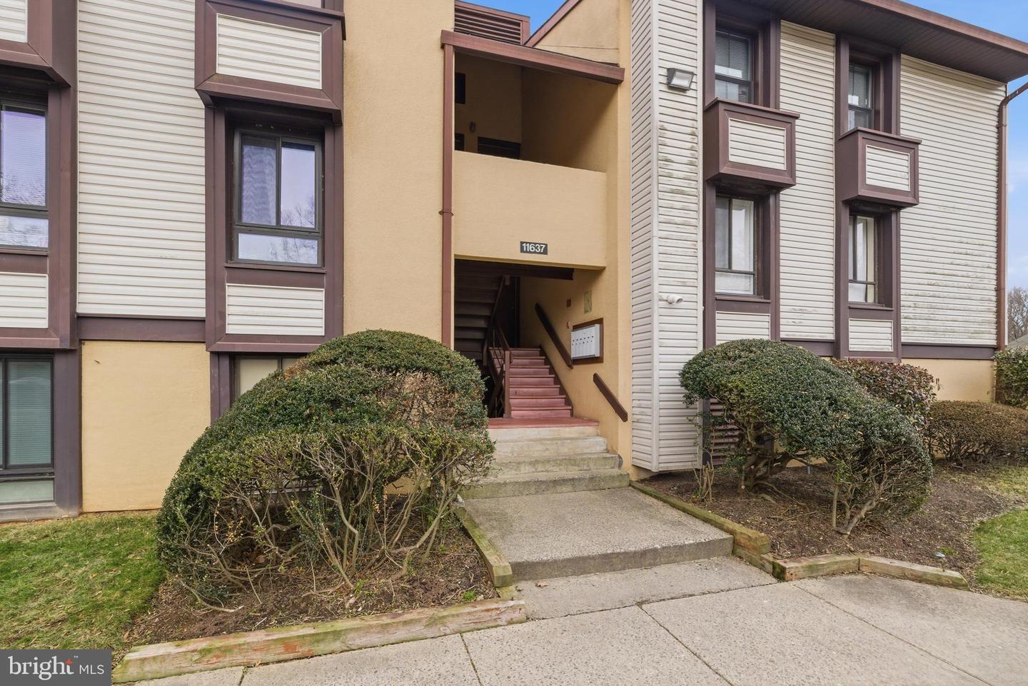 11637 STONEVIEW SQ #83/2B, RESTON, Virginia 20191, 2 Bedrooms Bedrooms, ,2 BathroomsBathrooms,Residential,For sale,11637 STONEVIEW SQ #83/2B,VAFX2286854 MLS # VAFX2286854