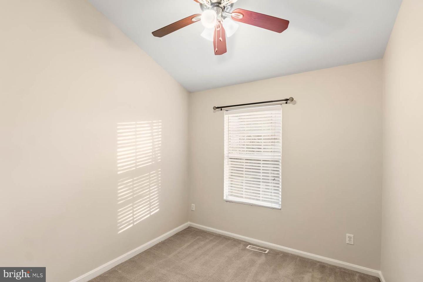 6102 KENDRA WAY, CENTREVILLE, Virginia 20121, 3 Bedrooms Bedrooms, 13 Rooms Rooms,3 BathroomsBathrooms,Residential,For sale,6102 KENDRA WAY,VAFX2286984 MLS # VAFX2286984