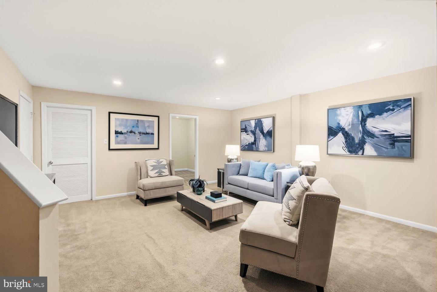 6102 KENDRA WAY, CENTREVILLE, Virginia 20121, 3 Bedrooms Bedrooms, 13 Rooms Rooms,3 BathroomsBathrooms,Residential,For sale,6102 KENDRA WAY,VAFX2286984 MLS # VAFX2286984