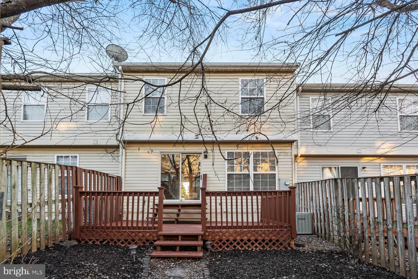 6102 KENDRA WAY, CENTREVILLE, Virginia 20121, 3 Bedrooms Bedrooms, 13 Rooms Rooms,3 BathroomsBathrooms,Residential,For sale,6102 KENDRA WAY,VAFX2286984 MLS # VAFX2286984