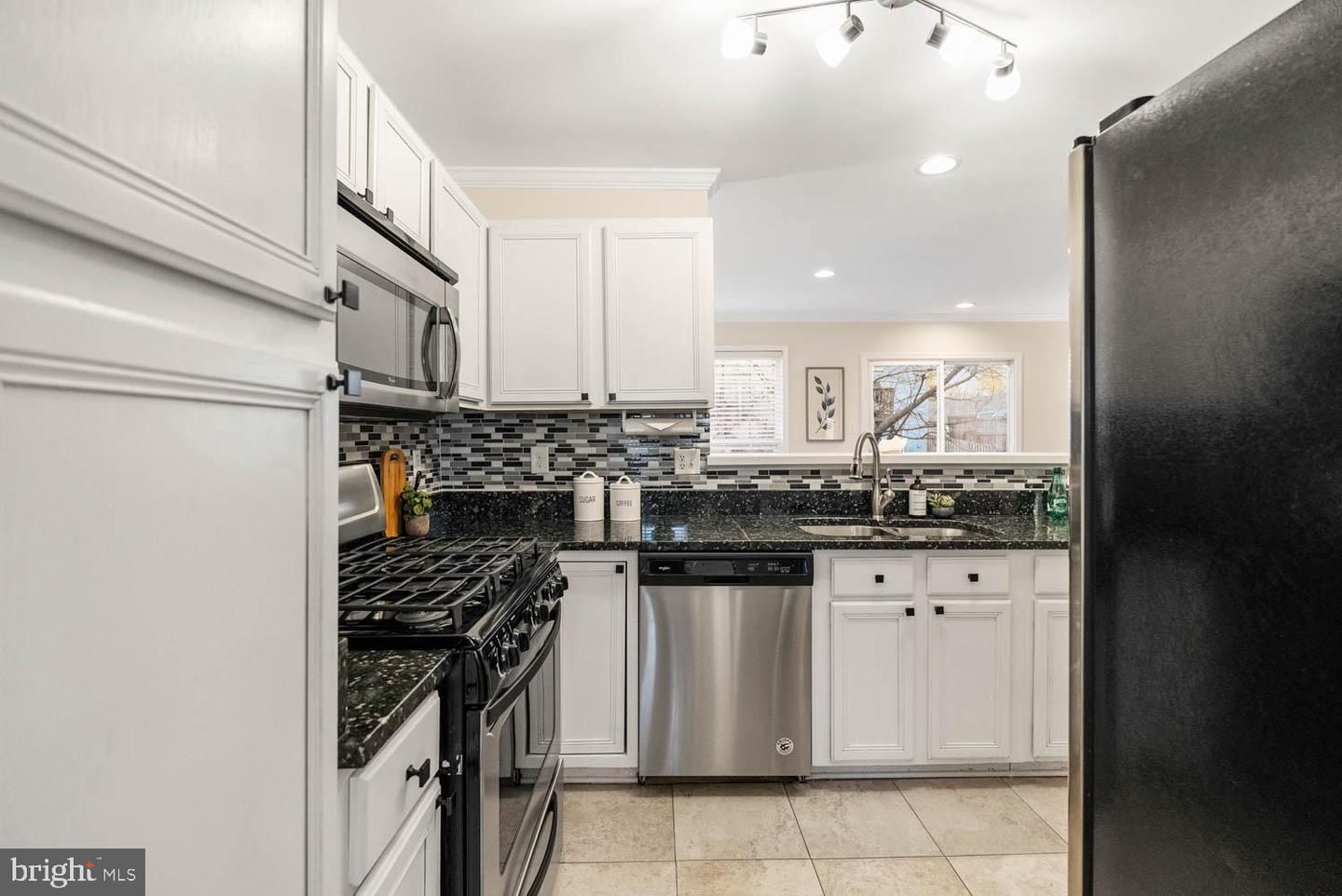 6102 KENDRA WAY, CENTREVILLE, Virginia 20121, 3 Bedrooms Bedrooms, 13 Rooms Rooms,3 BathroomsBathrooms,Residential,For sale,6102 KENDRA WAY,VAFX2286984 MLS # VAFX2286984