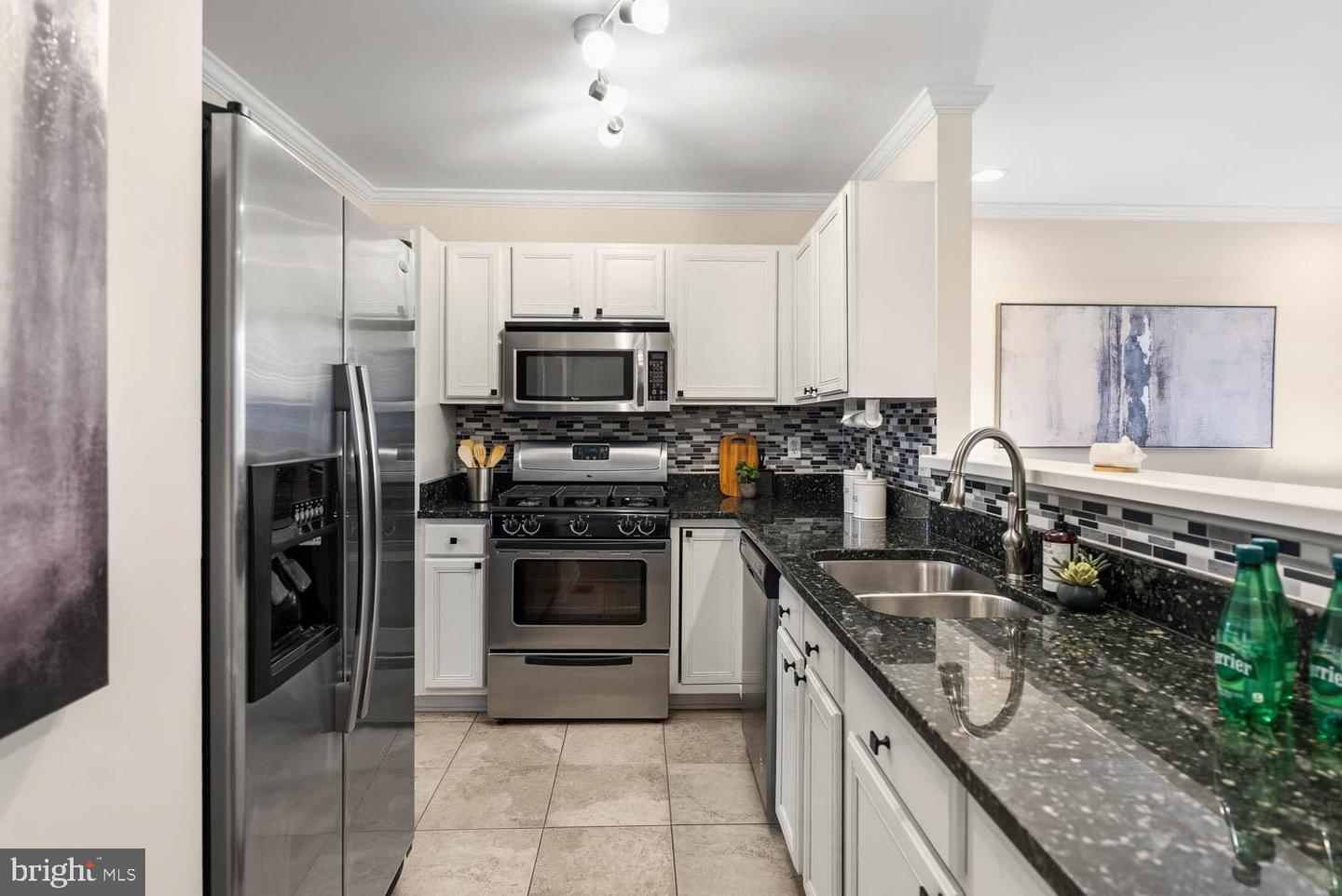 6102 KENDRA WAY, CENTREVILLE, Virginia 20121, 3 Bedrooms Bedrooms, 13 Rooms Rooms,3 BathroomsBathrooms,Residential,For sale,6102 KENDRA WAY,VAFX2286984 MLS # VAFX2286984