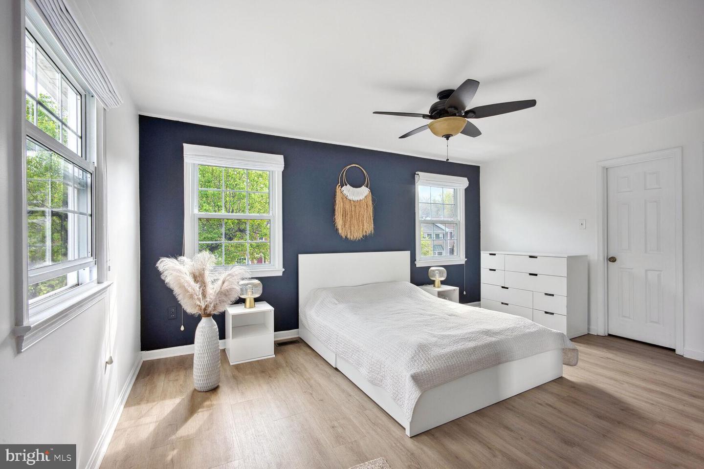 7136 LAKE COVE DR, ALEXANDRIA, Virginia 22315, 3 Bedrooms Bedrooms, 6 Rooms Rooms,2 BathroomsBathrooms,Residential,For sale,7136 LAKE COVE DR,VAFX2286994 MLS # VAFX2286994