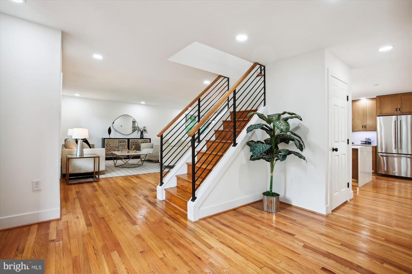 2000 HOMER TER, RESTON, Virginia 20191, 6 Bedrooms Bedrooms, ,5 BathroomsBathrooms,Residential,For sale,2000 HOMER TER,VAFX2287032 MLS # VAFX2287032