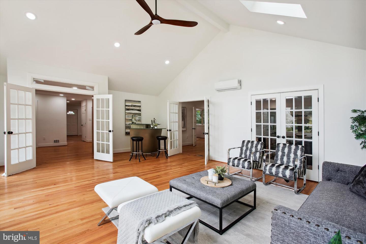 2000 HOMER TER, RESTON, Virginia 20191, 6 Bedrooms Bedrooms, ,5 BathroomsBathrooms,Residential,For sale,2000 HOMER TER,VAFX2287032 MLS # VAFX2287032