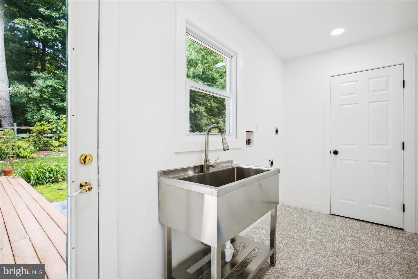 2000 HOMER TER, RESTON, Virginia 20191, 6 Bedrooms Bedrooms, ,5 BathroomsBathrooms,Residential,For sale,2000 HOMER TER,VAFX2287032 MLS # VAFX2287032