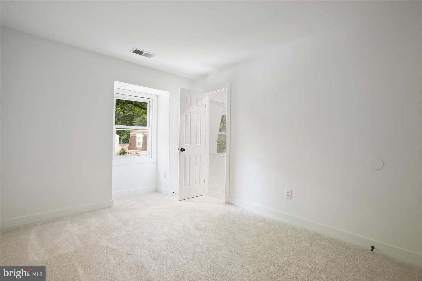 2000 HOMER TER, RESTON, Virginia 20191, 6 Bedrooms Bedrooms, ,5 BathroomsBathrooms,Residential,For sale,2000 HOMER TER,VAFX2287032 MLS # VAFX2287032