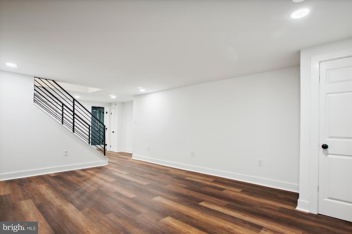 2000 HOMER TER, RESTON, Virginia 20191, 6 Bedrooms Bedrooms, ,5 BathroomsBathrooms,Residential,For sale,2000 HOMER TER,VAFX2287032 MLS # VAFX2287032