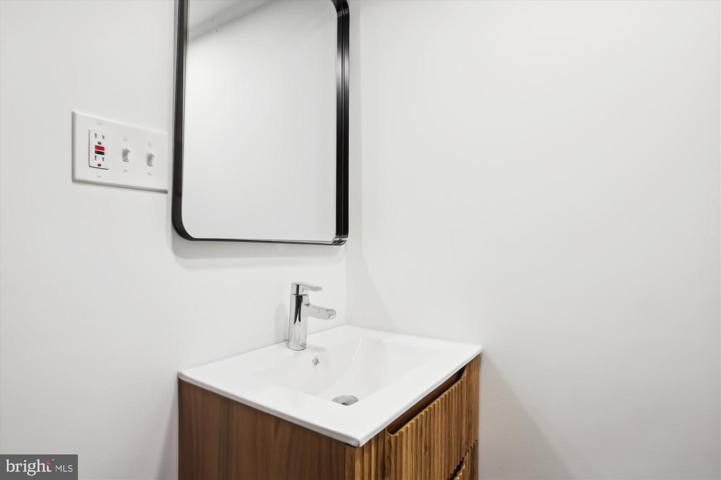 2000 HOMER TER, RESTON, Virginia 20191, 6 Bedrooms Bedrooms, ,5 BathroomsBathrooms,Residential,For sale,2000 HOMER TER,VAFX2287032 MLS # VAFX2287032