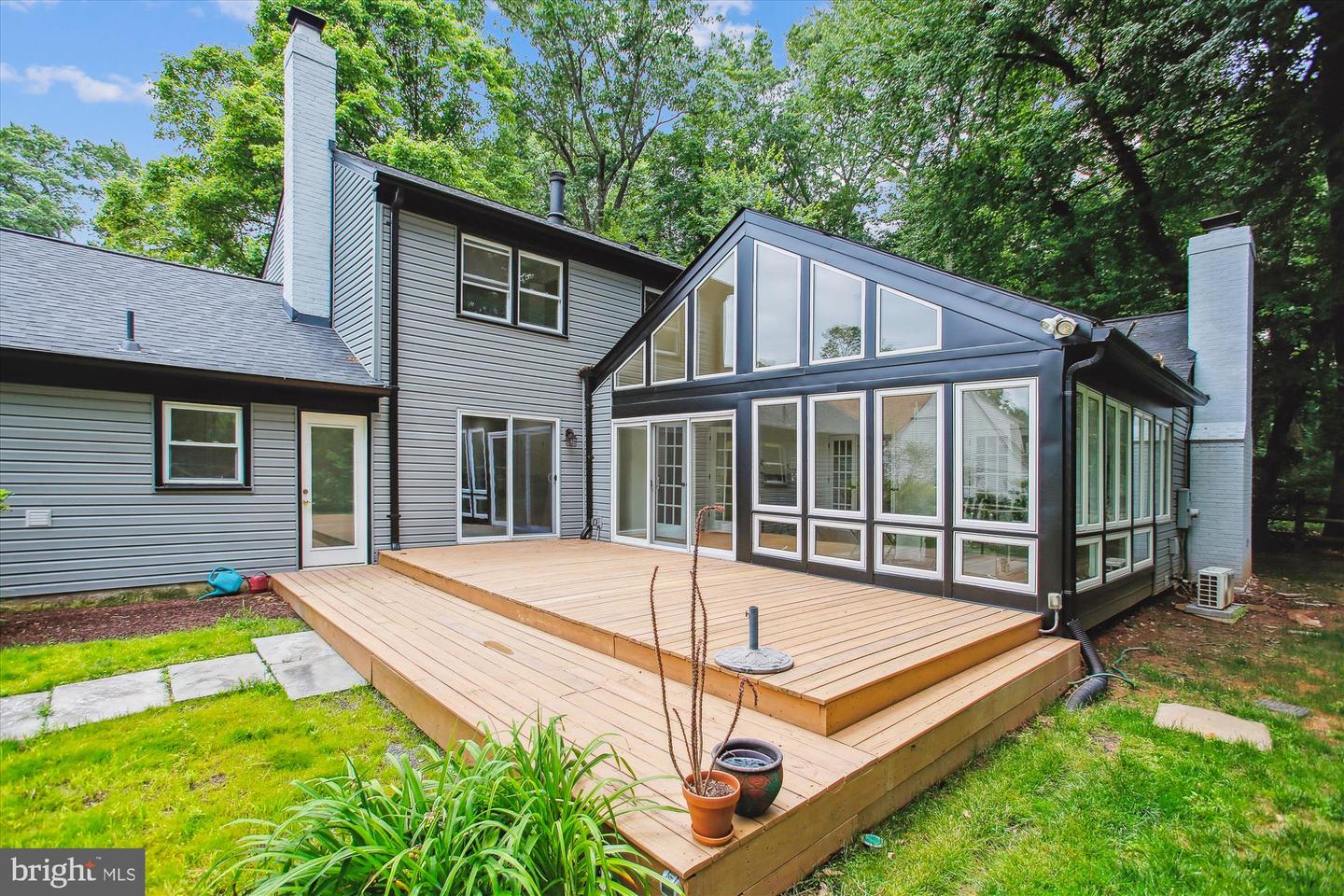 2000 HOMER TER, RESTON, Virginia 20191, 6 Bedrooms Bedrooms, ,5 BathroomsBathrooms,Residential,For sale,2000 HOMER TER,VAFX2287032 MLS # VAFX2287032