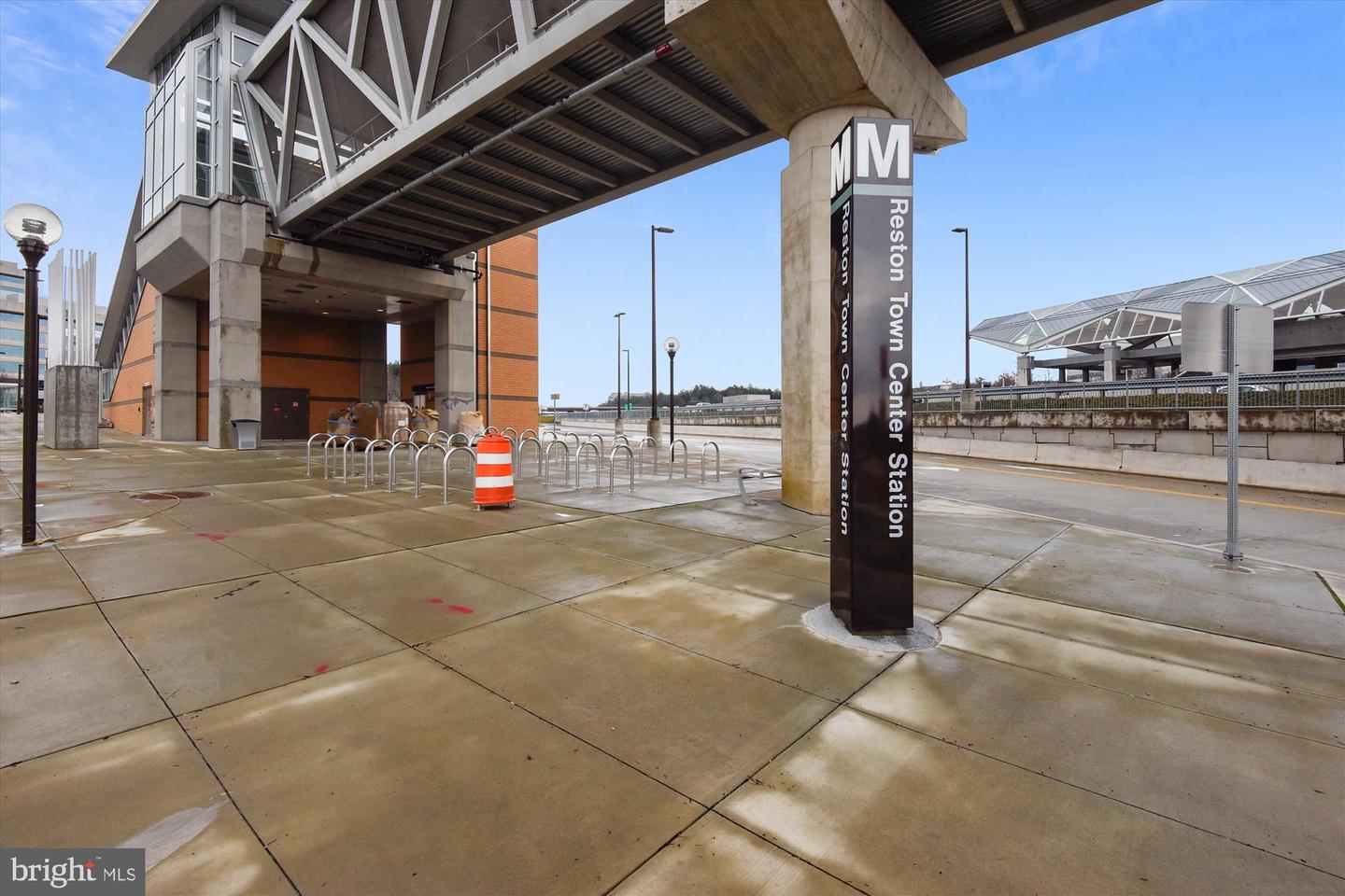 2000 HOMER TER, RESTON, Virginia 20191, 6 Bedrooms Bedrooms, ,5 BathroomsBathrooms,Residential,For sale,2000 HOMER TER,VAFX2287032 MLS # VAFX2287032