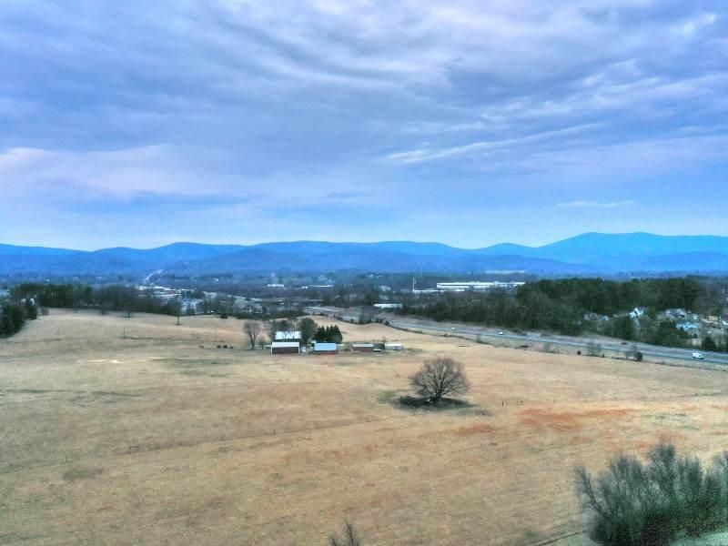 5 ALBA CIR, WAYNESBORO, Virginia 22980, 4 Bedrooms Bedrooms, ,2 BathroomsBathrooms,Residential,5 ALBA CIR,673937 MLS # 673937