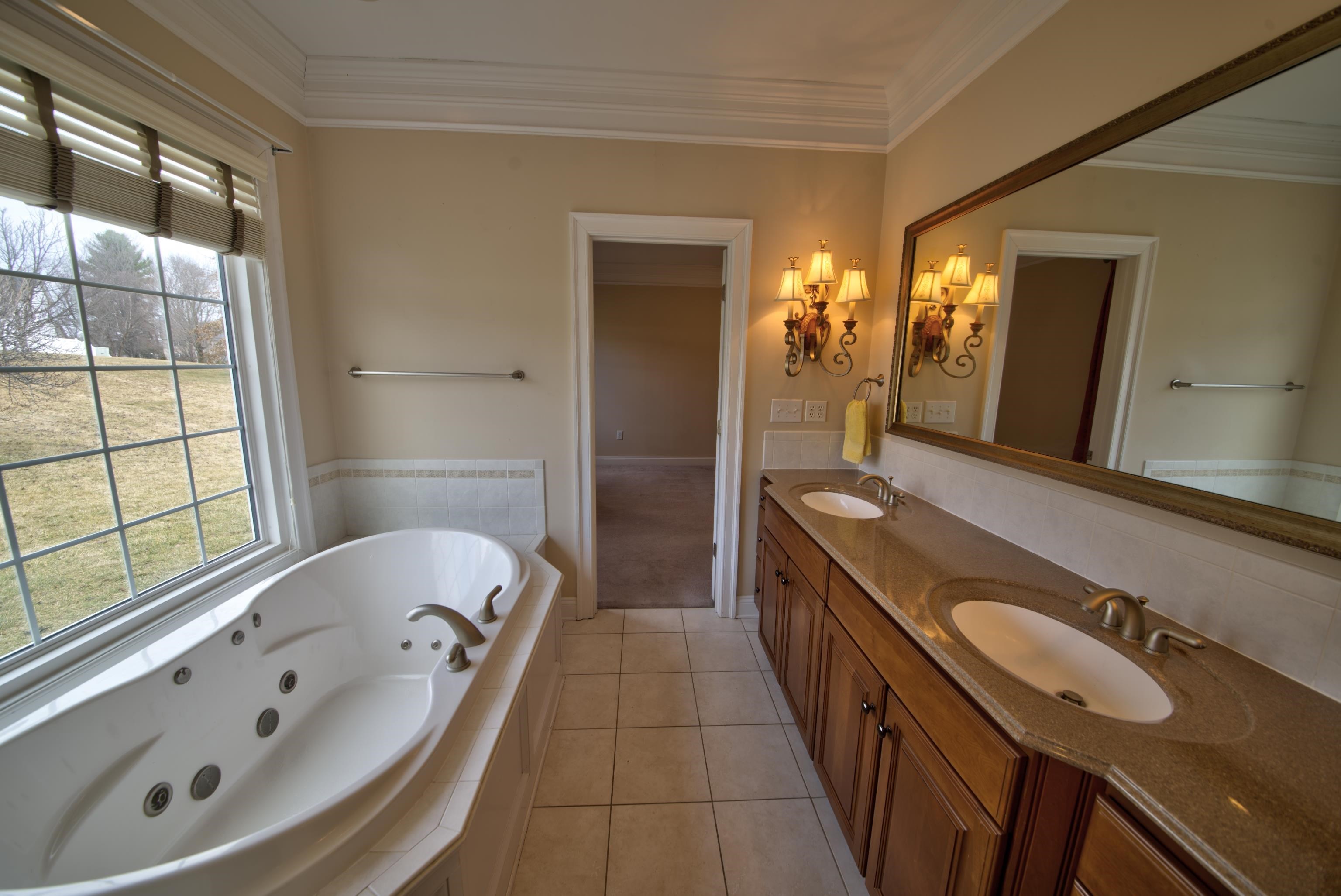 5 ALBA CIR, WAYNESBORO, Virginia 22980, 4 Bedrooms Bedrooms, ,2 BathroomsBathrooms,Residential,5 ALBA CIR,673937 MLS # 673937