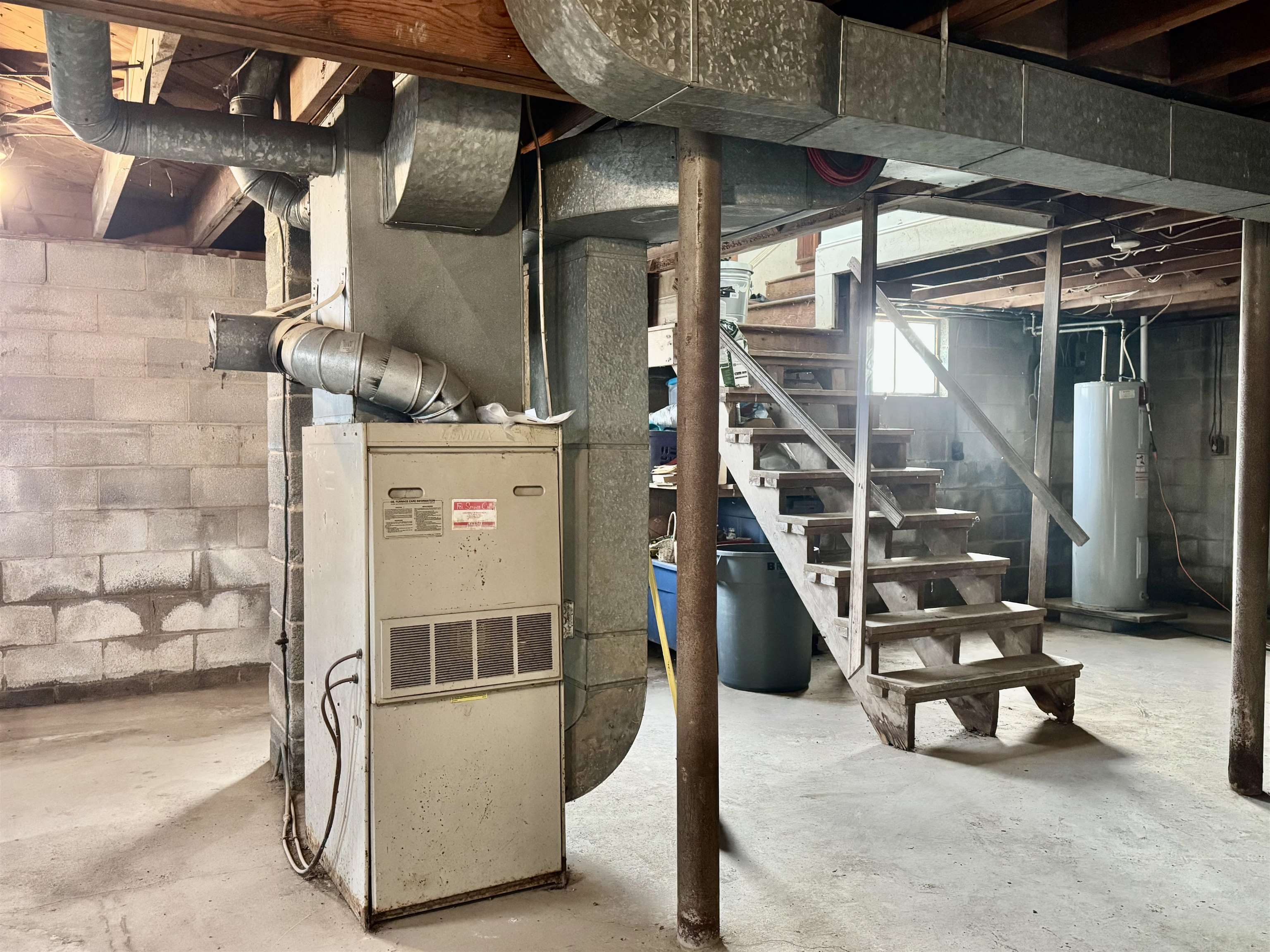 206 E BANK ST, BRIDGEWATER, Virginia 22812, 2 Bedrooms Bedrooms, ,1 BathroomBathrooms,Residential,206 E BANK ST,673938 MLS # 673938