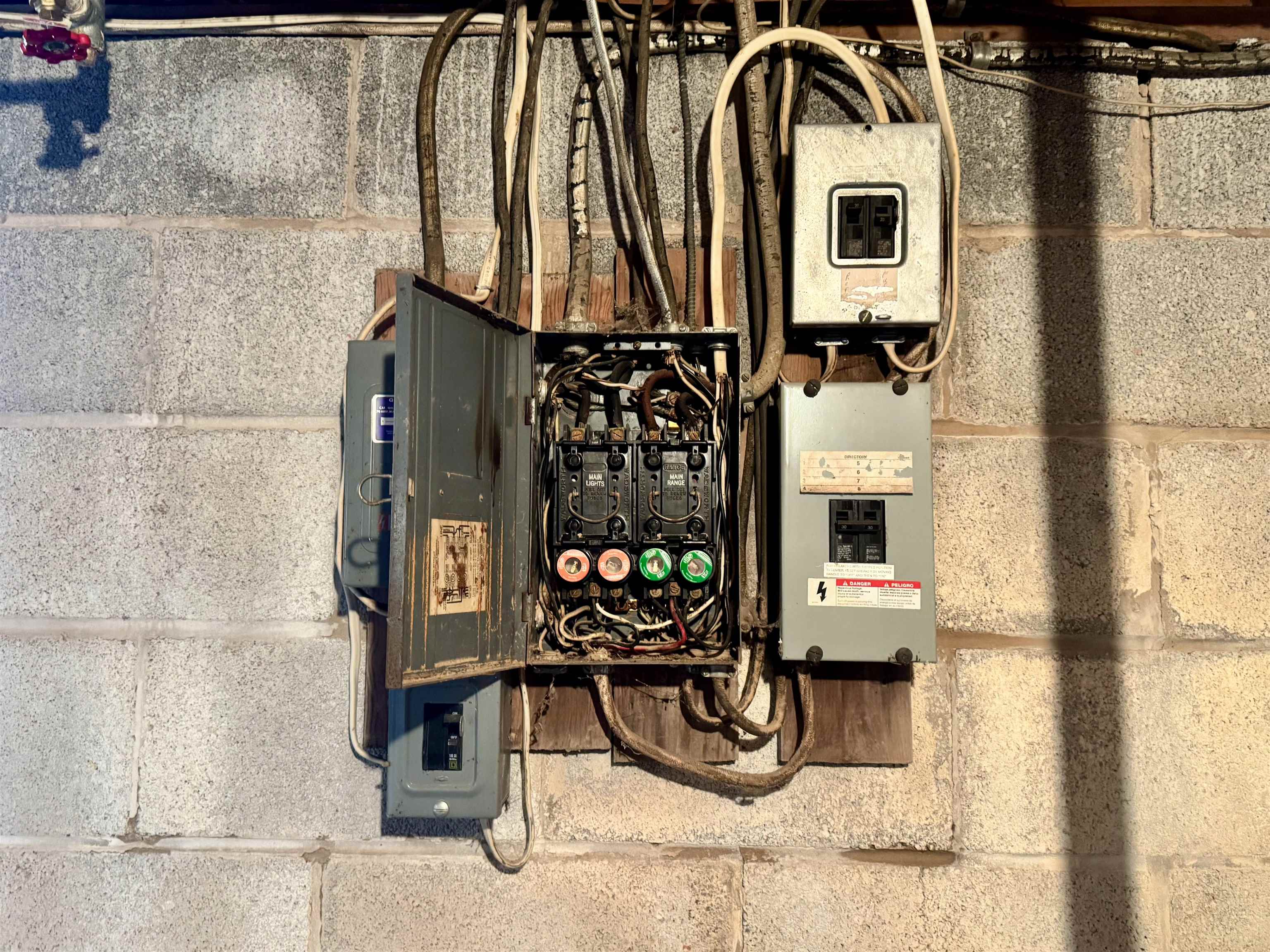 206 E BANK ST, BRIDGEWATER, Virginia 22812, 2 Bedrooms Bedrooms, ,1 BathroomBathrooms,Residential,206 E BANK ST,673938 MLS # 673938