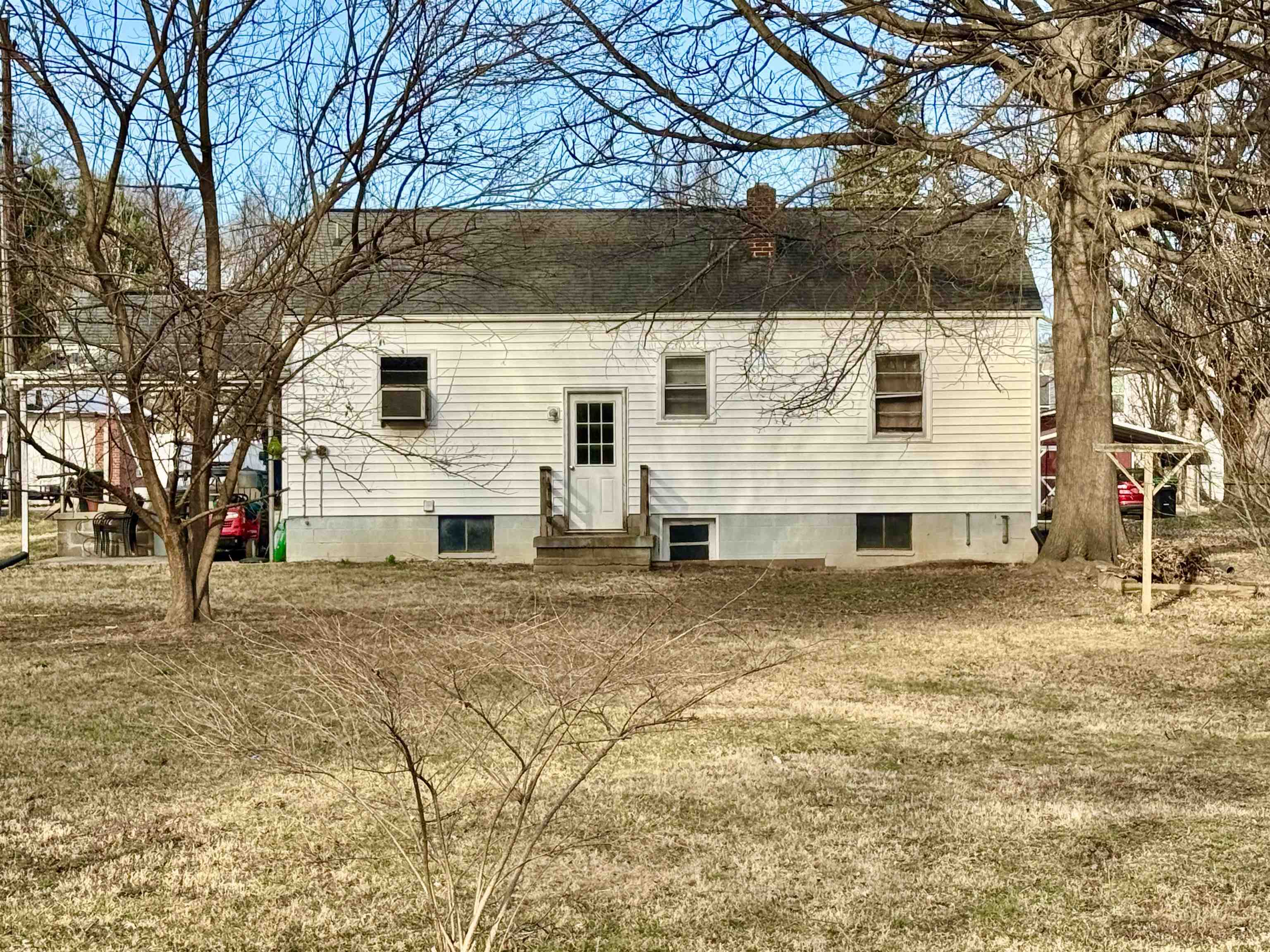 206 E BANK ST, BRIDGEWATER, Virginia 22812, 2 Bedrooms Bedrooms, ,1 BathroomBathrooms,Residential,206 E BANK ST,673938 MLS # 673938