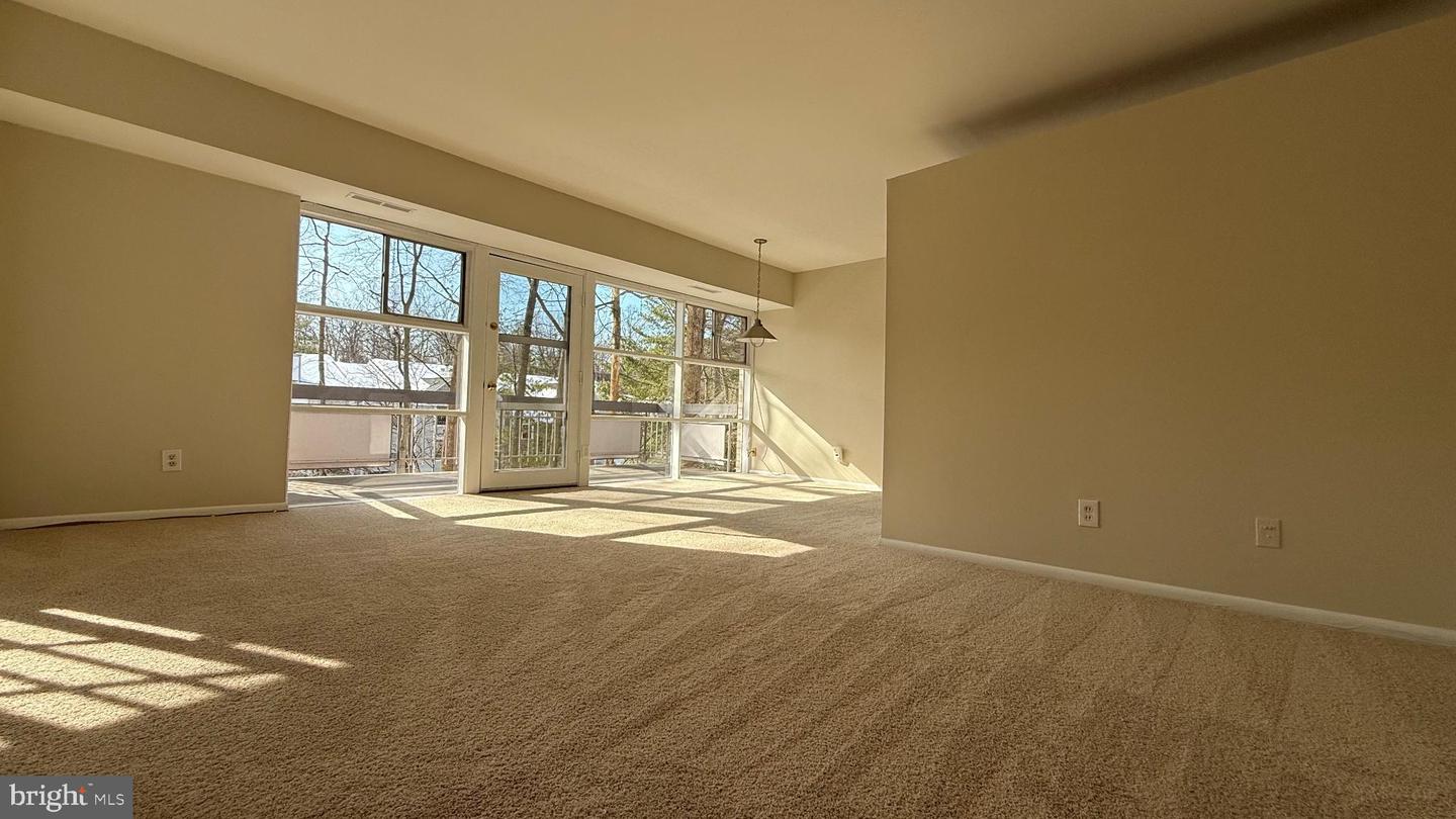 7717 DONNYBROOK CT #103, ANNANDALE, Virginia 22003, 2 Bedrooms Bedrooms, 6 Rooms Rooms,1 BathroomBathrooms,Residential,For sale,7717 DONNYBROOK CT #103,VAFX2287394 MLS # VAFX2287394