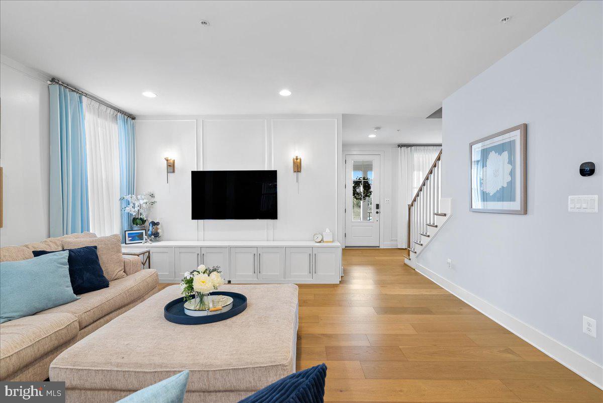 42104 CREIGHTON RD, ASHBURN, Virginia 20148, 6 Bedrooms Bedrooms, ,4 BathroomsBathrooms,Residential,For sale,42104 CREIGHTON RD,VALO2114598 MLS # VALO2114598