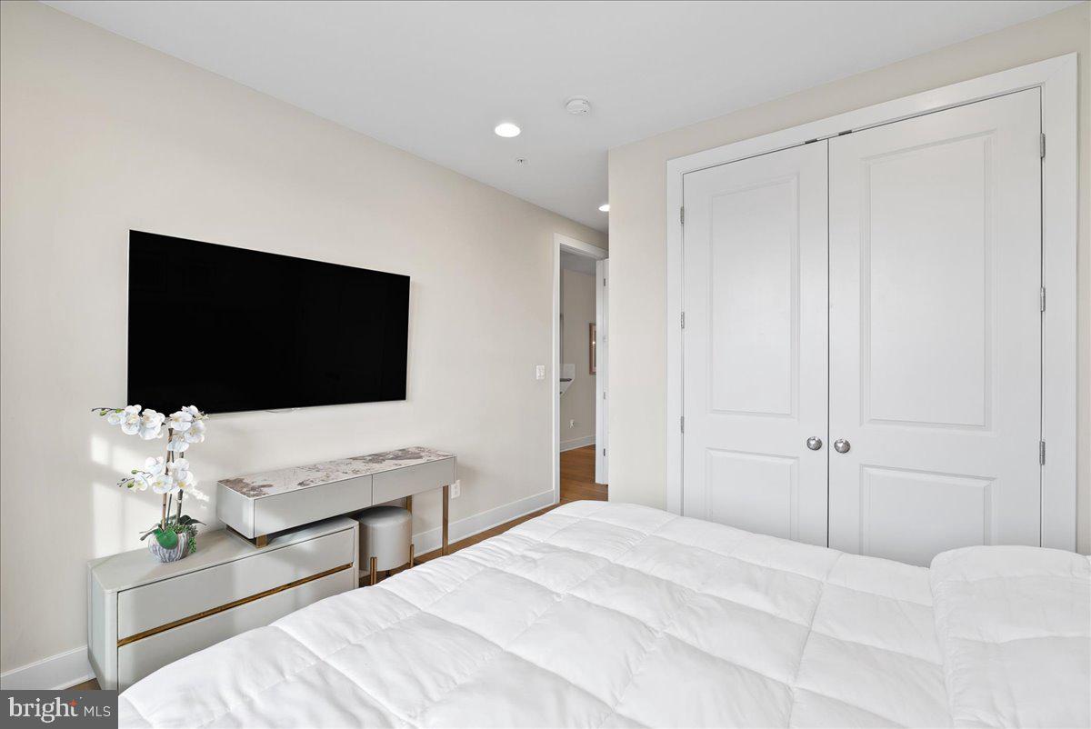 42104 CREIGHTON RD, ASHBURN, Virginia 20148, 6 Bedrooms Bedrooms, ,4 BathroomsBathrooms,Residential,For sale,42104 CREIGHTON RD,VALO2114598 MLS # VALO2114598