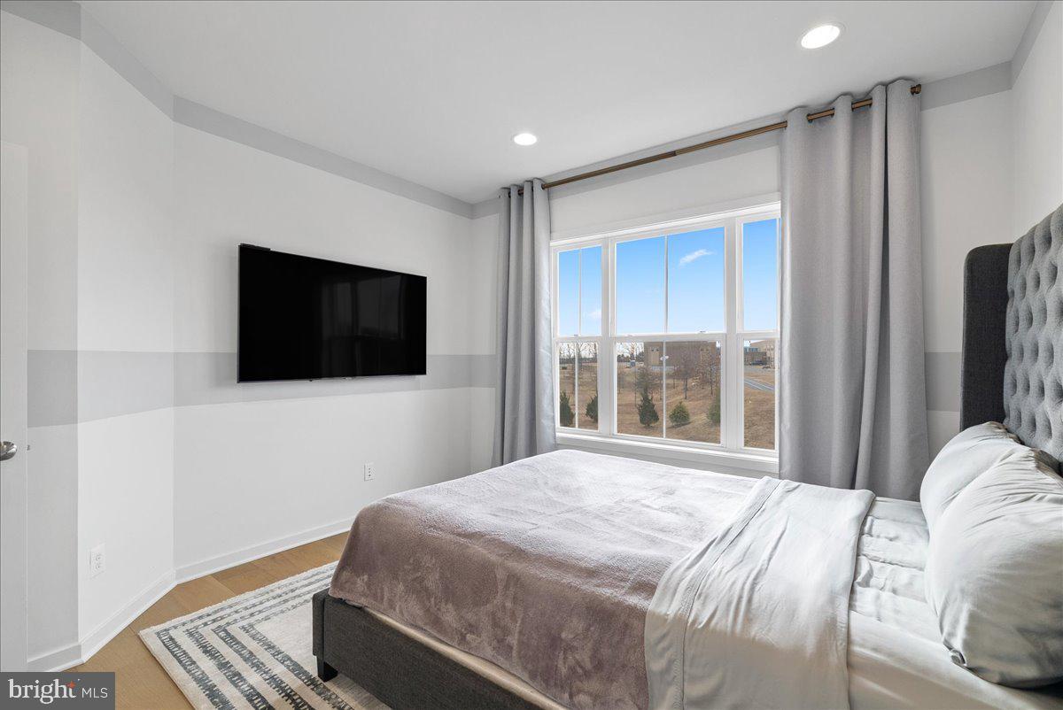 42104 CREIGHTON RD, ASHBURN, Virginia 20148, 6 Bedrooms Bedrooms, ,4 BathroomsBathrooms,Residential,For sale,42104 CREIGHTON RD,VALO2114598 MLS # VALO2114598