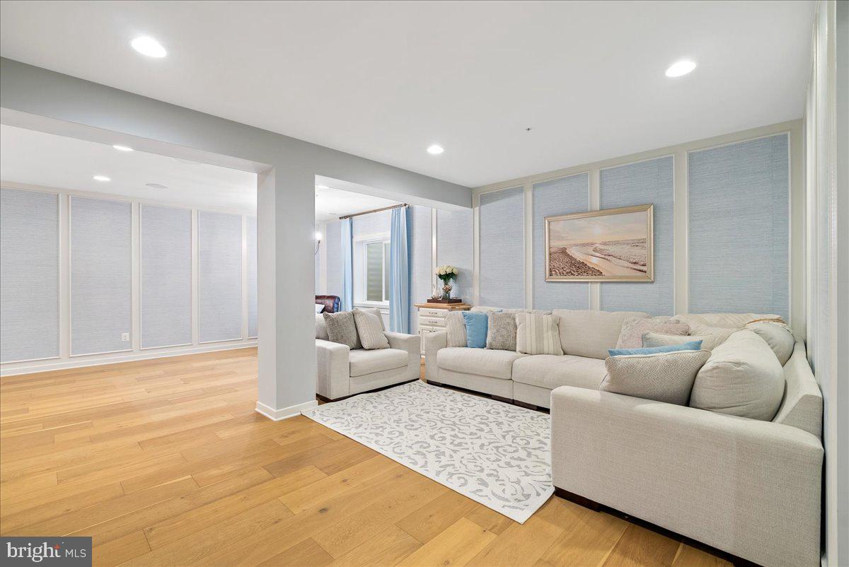 42104 CREIGHTON RD, ASHBURN, Virginia 20148, 6 Bedrooms Bedrooms, ,4 BathroomsBathrooms,Residential,For sale,42104 CREIGHTON RD,VALO2114598 MLS # VALO2114598