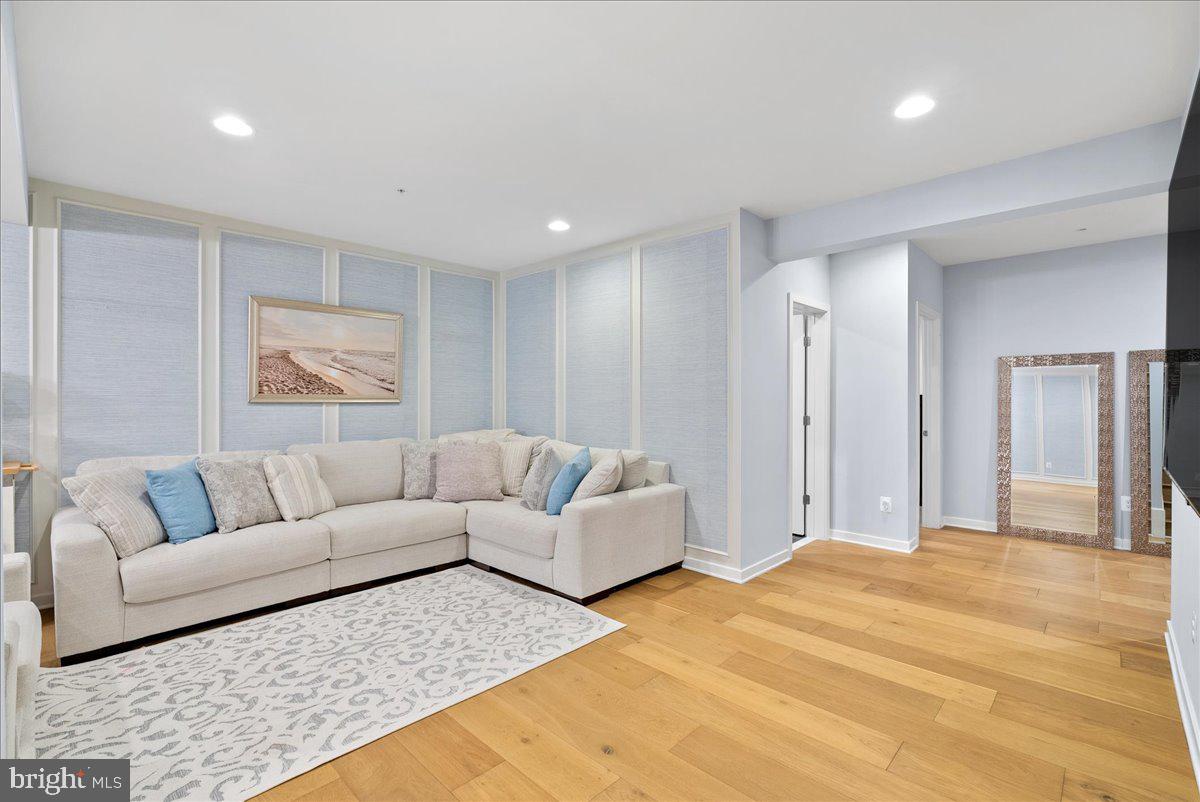 42104 CREIGHTON RD, ASHBURN, Virginia 20148, 6 Bedrooms Bedrooms, ,4 BathroomsBathrooms,Residential,For sale,42104 CREIGHTON RD,VALO2114598 MLS # VALO2114598