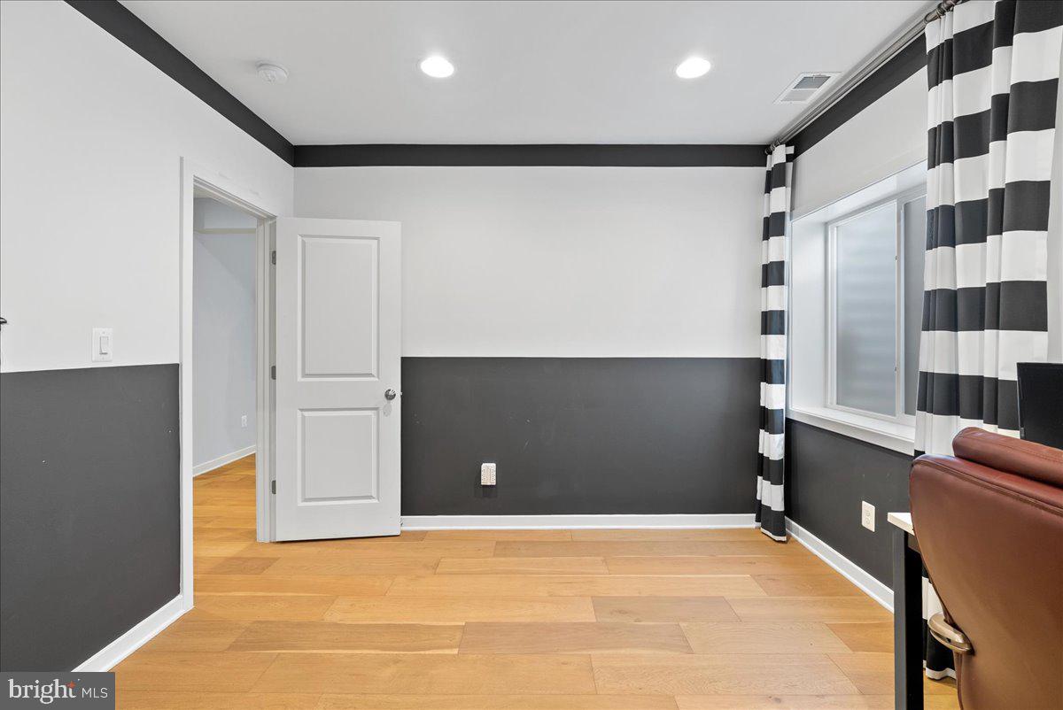 42104 CREIGHTON RD, ASHBURN, Virginia 20148, 6 Bedrooms Bedrooms, ,4 BathroomsBathrooms,Residential,For sale,42104 CREIGHTON RD,VALO2114598 MLS # VALO2114598