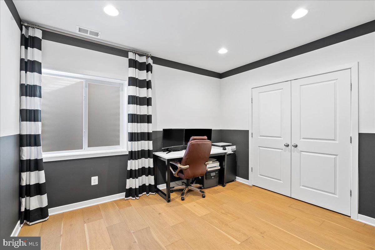 42104 CREIGHTON RD, ASHBURN, Virginia 20148, 6 Bedrooms Bedrooms, ,4 BathroomsBathrooms,Residential,For sale,42104 CREIGHTON RD,VALO2114598 MLS # VALO2114598