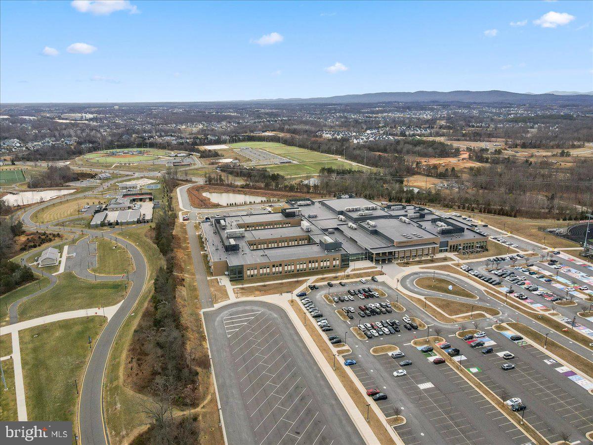 42104 CREIGHTON RD, ASHBURN, Virginia 20148, 6 Bedrooms Bedrooms, ,4 BathroomsBathrooms,Residential,For sale,42104 CREIGHTON RD,VALO2114598 MLS # VALO2114598