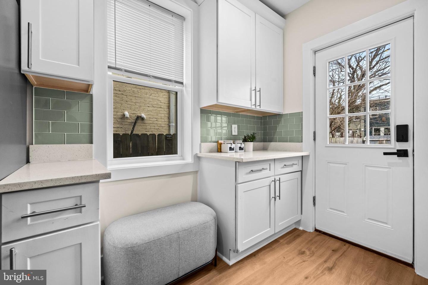 1742 L ST NE, WASHINGTON, District Of Columbia 20002, 2 Bedrooms Bedrooms, ,1 BathroomBathrooms,Residential,For sale,1742 L ST NE,DCDC2243140 MLS # DCDC2243140