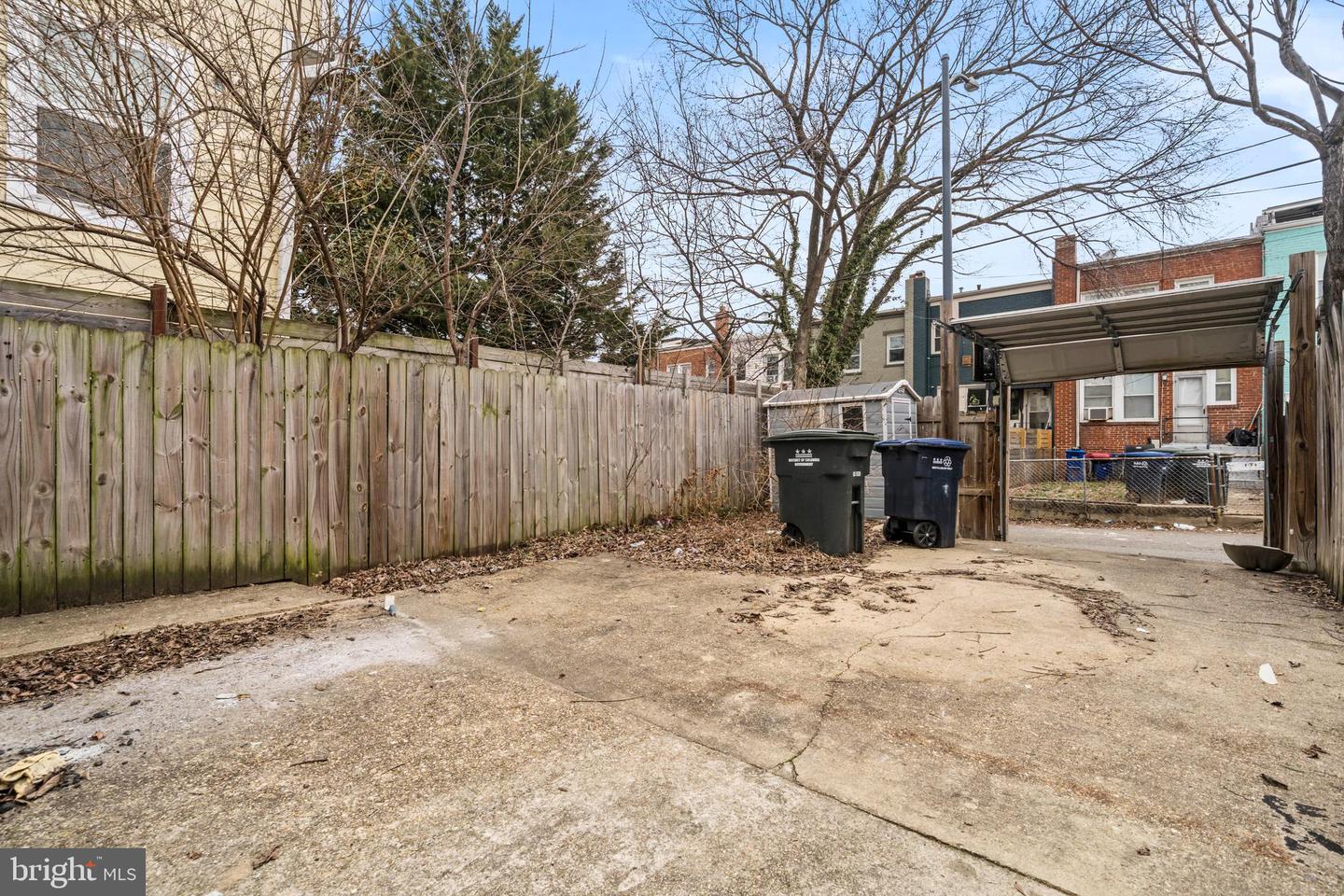 1742 L ST NE, WASHINGTON, District Of Columbia 20002, 2 Bedrooms Bedrooms, ,1 BathroomBathrooms,Residential,For sale,1742 L ST NE,DCDC2243140 MLS # DCDC2243140