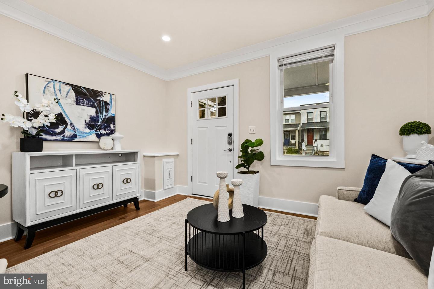 1742 L ST NE, WASHINGTON, District Of Columbia 20002, 2 Bedrooms Bedrooms, ,1 BathroomBathrooms,Residential,For sale,1742 L ST NE,DCDC2243140 MLS # DCDC2243140