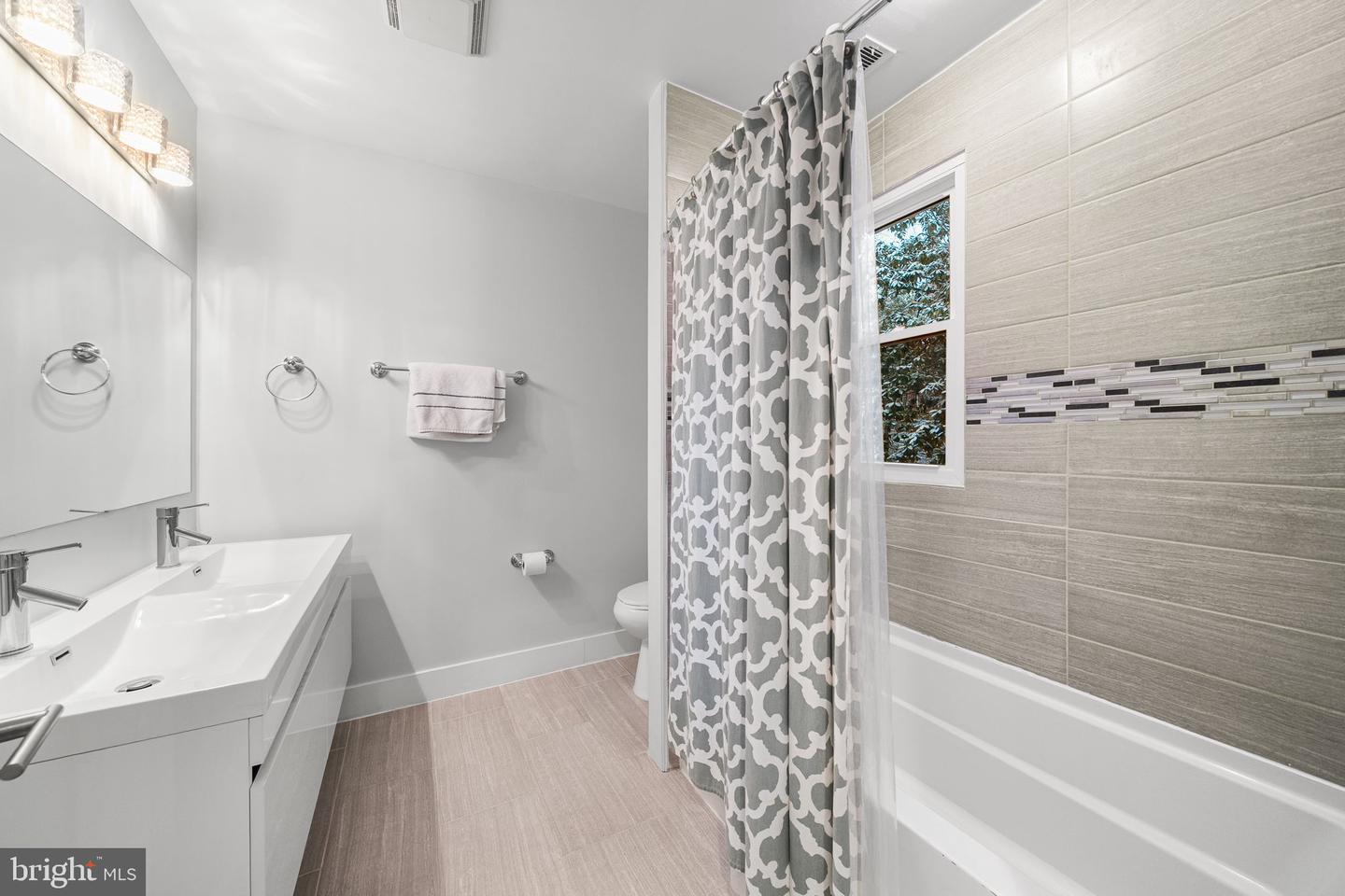 1433 FORT STEVENS DR NW, WASHINGTON, District Of Columbia 20011, 4 Bedrooms Bedrooms, ,3 BathroomsBathrooms,Residential,For sale,1433 FORT STEVENS DR NW,DCDC2243150 MLS # DCDC2243150