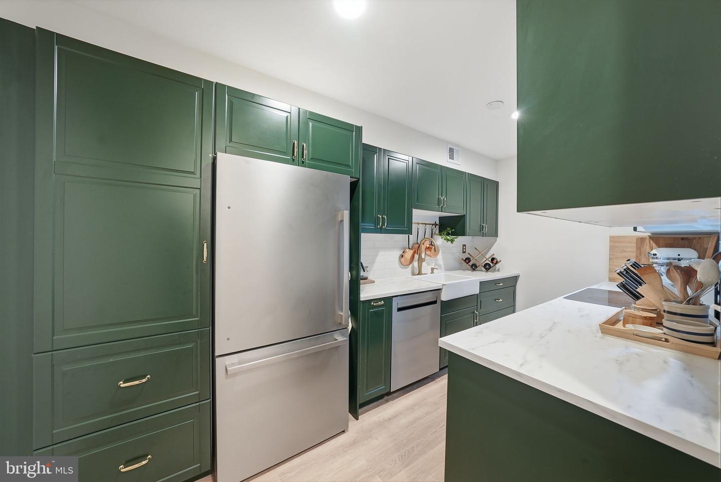 8231-K KINGS CHARTER LN #108, SPRINGFIELD, Virginia 22152, 3 Bedrooms Bedrooms, ,2 BathroomsBathrooms,Residential,For sale,8231-K KINGS CHARTER LN #108,VAFX2287614 MLS # VAFX2287614