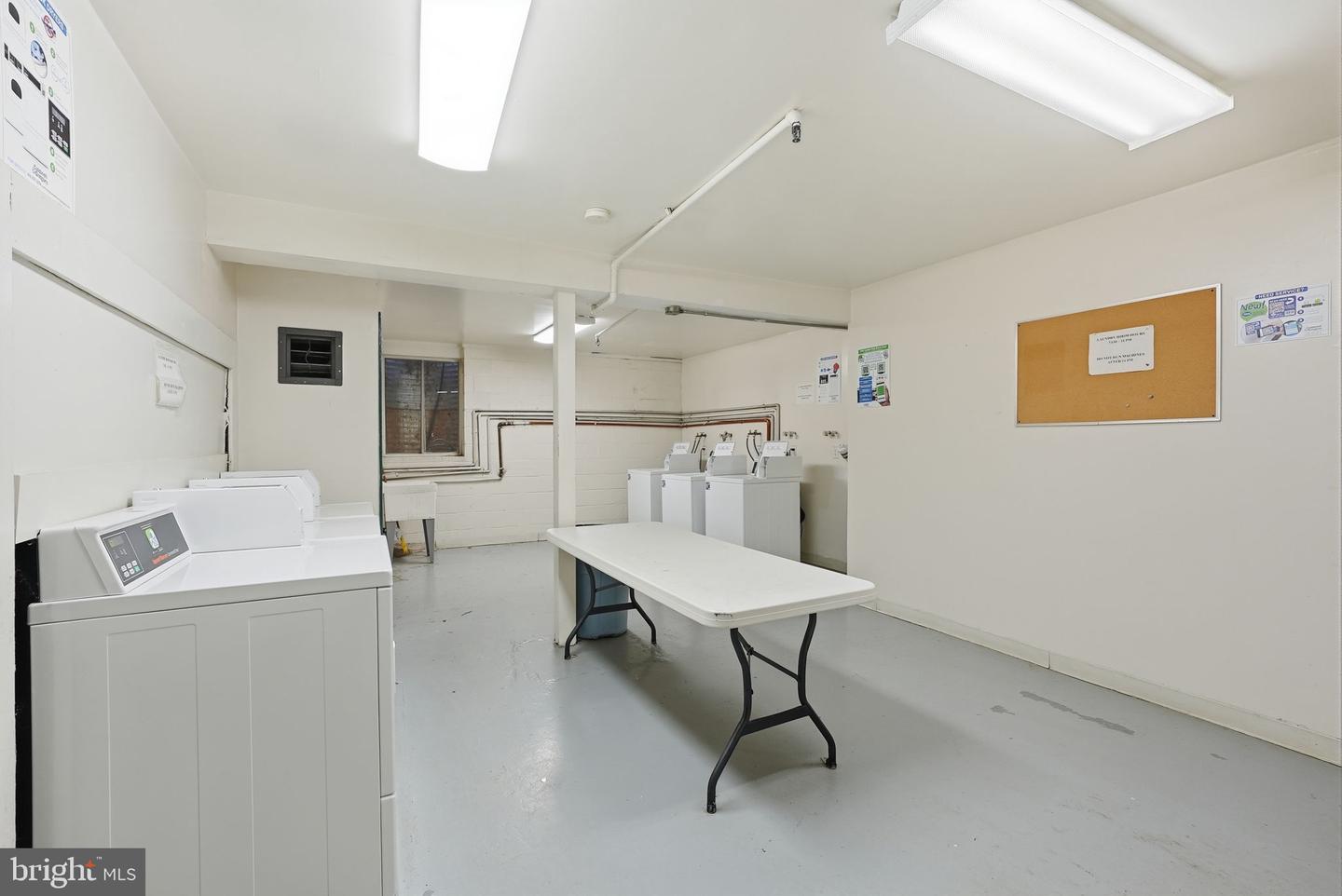 8231-K KINGS CHARTER LN #108, SPRINGFIELD, Virginia 22152, 3 Bedrooms Bedrooms, ,2 BathroomsBathrooms,Residential,For sale,8231-K KINGS CHARTER LN #108,VAFX2287614 MLS # VAFX2287614