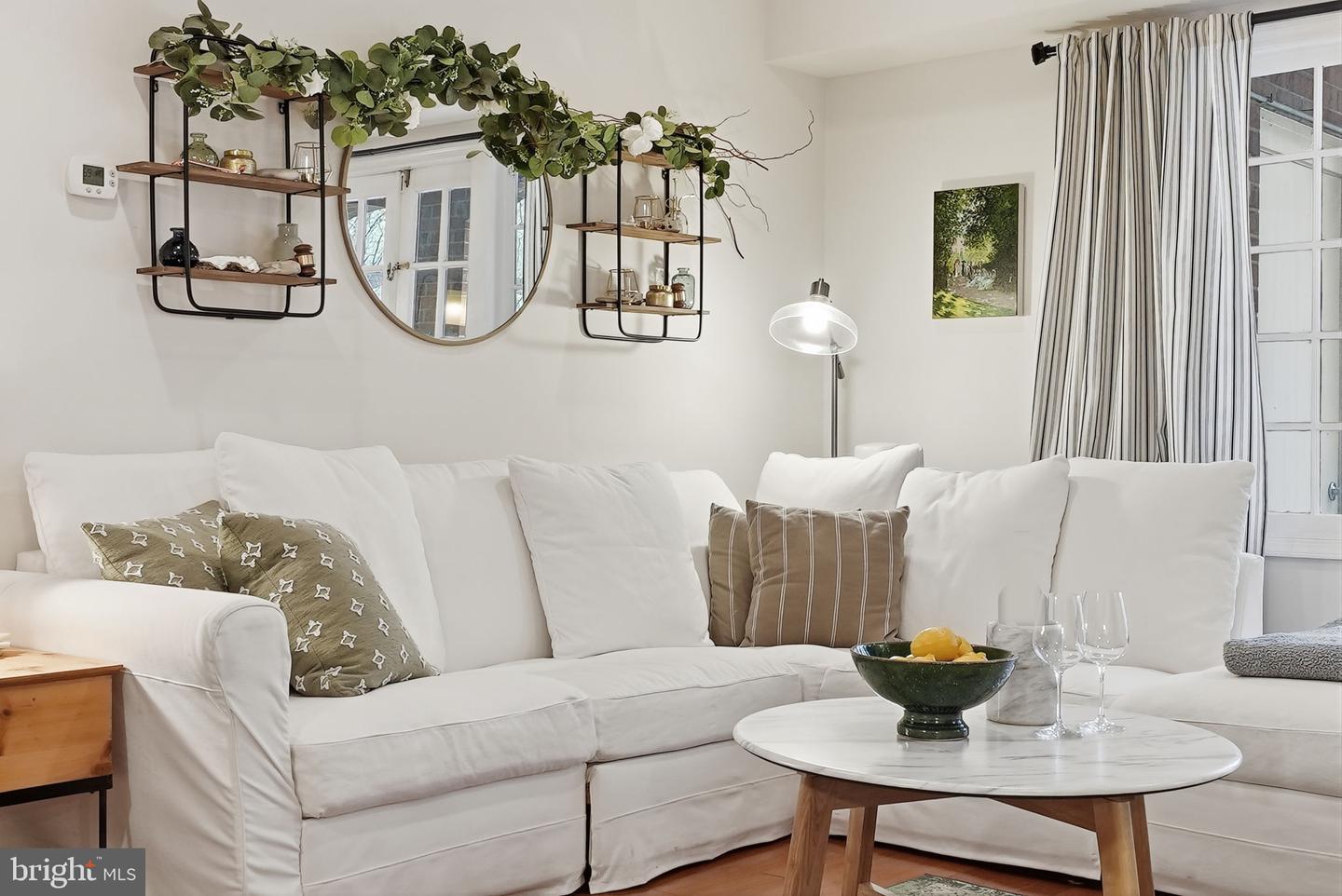 8231-K KINGS CHARTER LN #108, SPRINGFIELD, Virginia 22152, 3 Bedrooms Bedrooms, ,2 BathroomsBathrooms,Residential,For sale,8231-K KINGS CHARTER LN #108,VAFX2287614 MLS # VAFX2287614