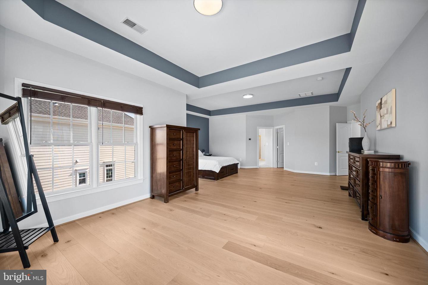 12090 GREATBRIDGE RD, WOODBRIDGE, Virginia 22192, 6 Bedrooms Bedrooms, ,4 BathroomsBathrooms,Residential,For sale,12090 GREATBRIDGE RD,VAPW2111372 MLS # VAPW2111372