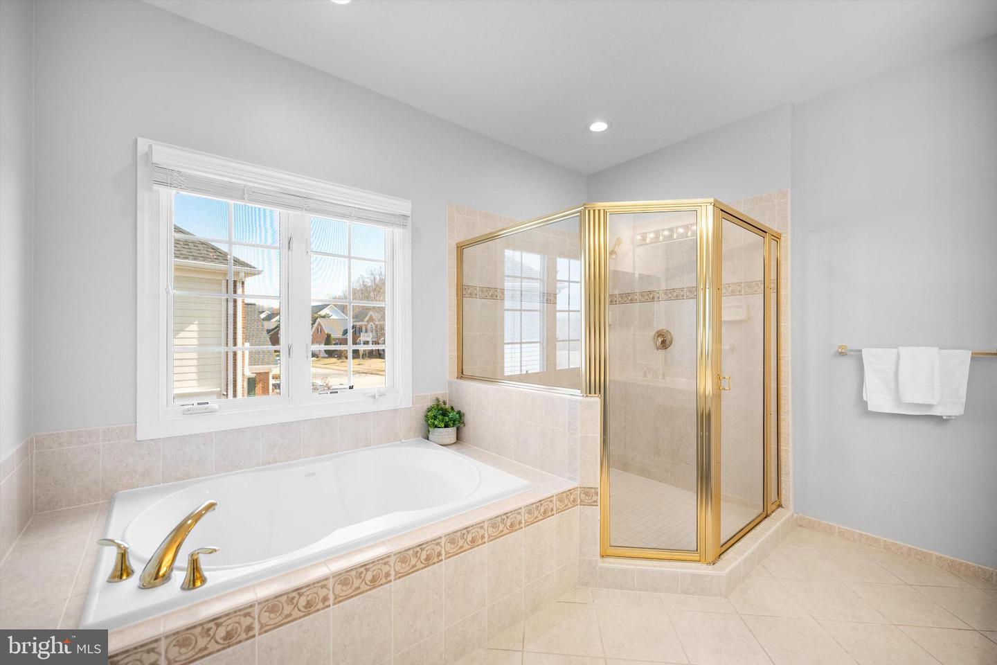 12090 GREATBRIDGE RD, WOODBRIDGE, Virginia 22192, 6 Bedrooms Bedrooms, ,4 BathroomsBathrooms,Residential,For sale,12090 GREATBRIDGE RD,VAPW2111372 MLS # VAPW2111372