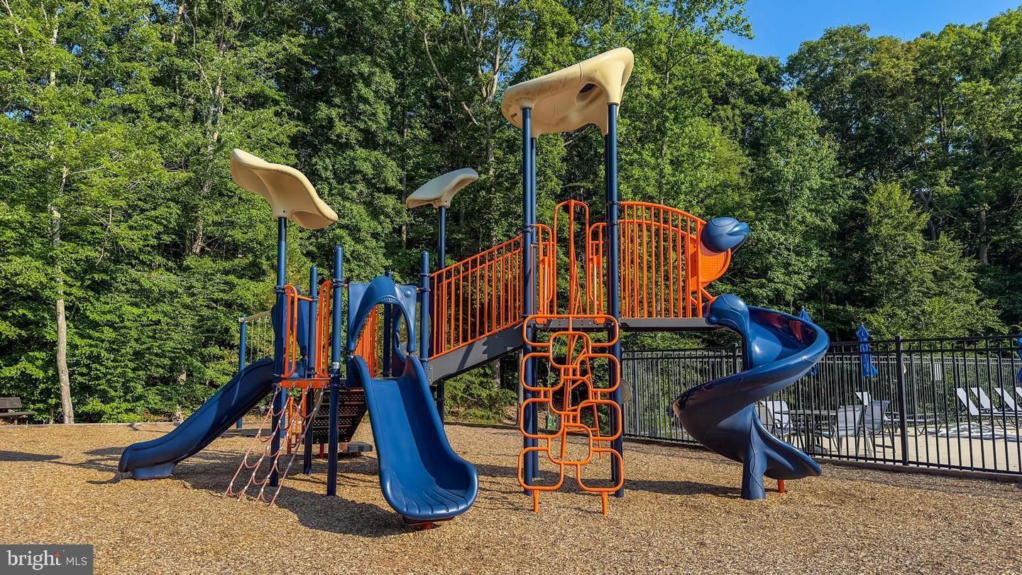 12090 GREATBRIDGE RD, WOODBRIDGE, Virginia 22192, 6 Bedrooms Bedrooms, ,4 BathroomsBathrooms,Residential,For sale,12090 GREATBRIDGE RD,VAPW2111372 MLS # VAPW2111372