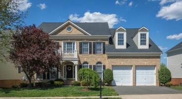 12090 GREATBRIDGE RD, WOODBRIDGE, Virginia 22192, 6 Bedrooms Bedrooms, ,4 BathroomsBathrooms,Residential,For sale,12090 GREATBRIDGE RD,VAPW2111372 MLS # VAPW2111372