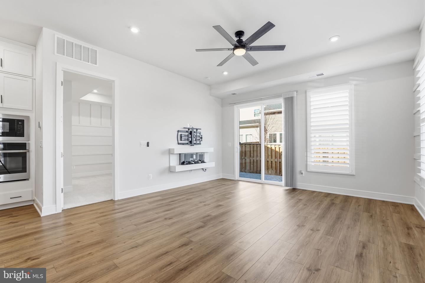 14679 GRAND CRU LOOP, GAINESVILLE, Virginia 20155, 4 Bedrooms Bedrooms, ,3 BathroomsBathrooms,Residential,For sale,14679 GRAND CRU LOOP,VAPW2111400 MLS # VAPW2111400