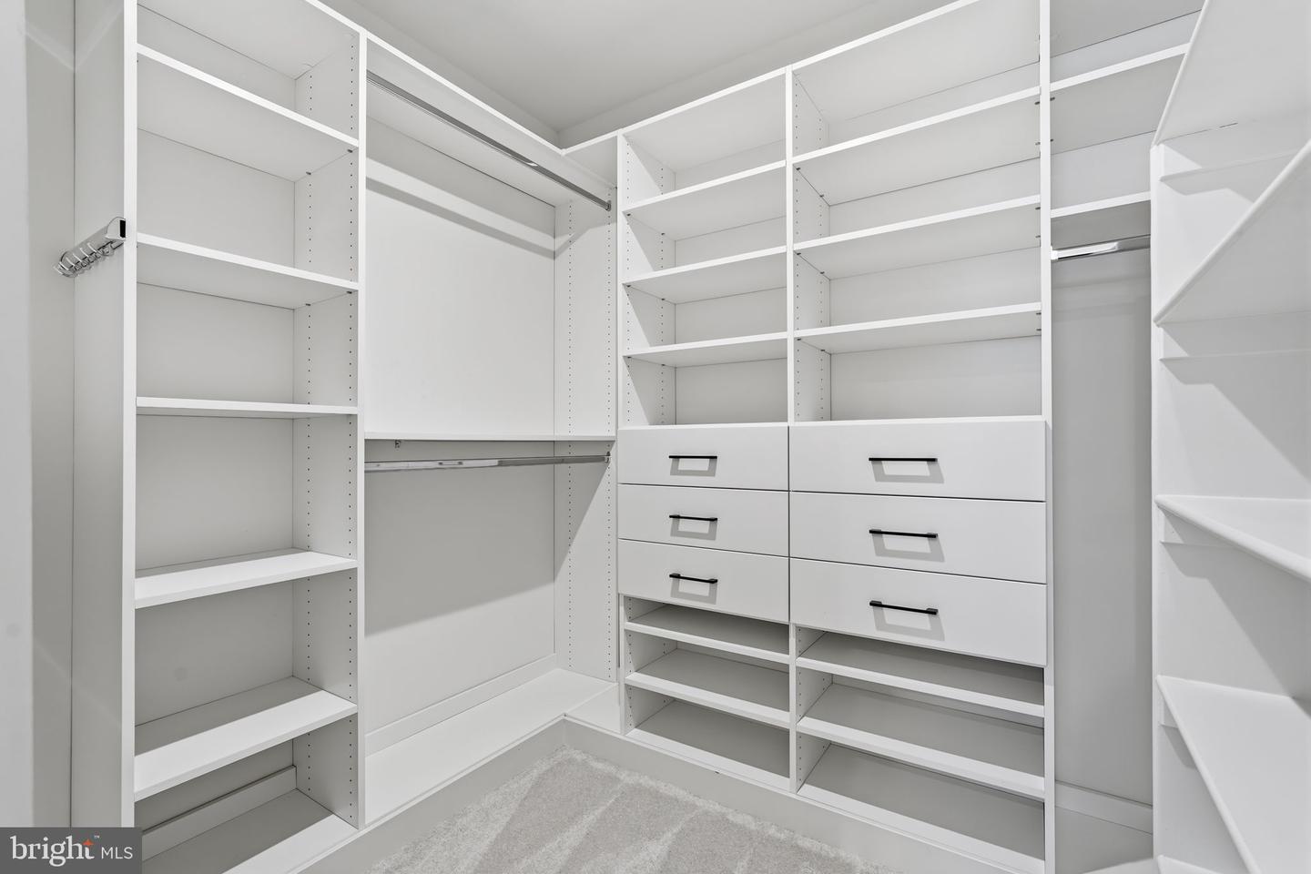 14679 GRAND CRU LOOP, GAINESVILLE, Virginia 20155, 4 Bedrooms Bedrooms, ,3 BathroomsBathrooms,Residential,For sale,14679 GRAND CRU LOOP,VAPW2111400 MLS # VAPW2111400