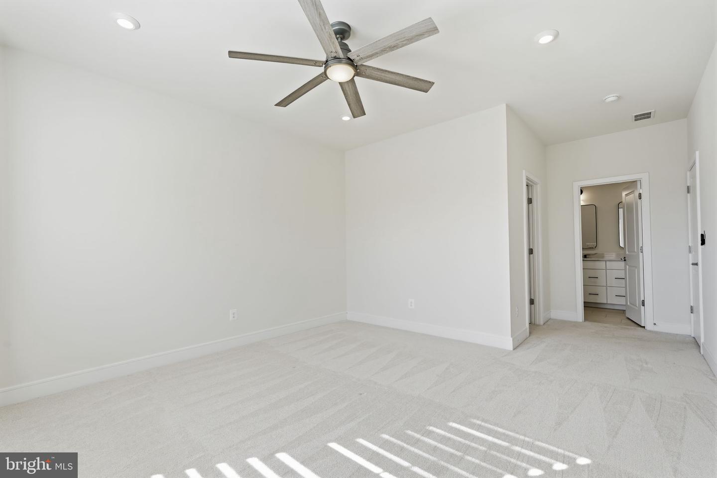 14679 GRAND CRU LOOP, GAINESVILLE, Virginia 20155, 4 Bedrooms Bedrooms, ,3 BathroomsBathrooms,Residential,For sale,14679 GRAND CRU LOOP,VAPW2111400 MLS # VAPW2111400