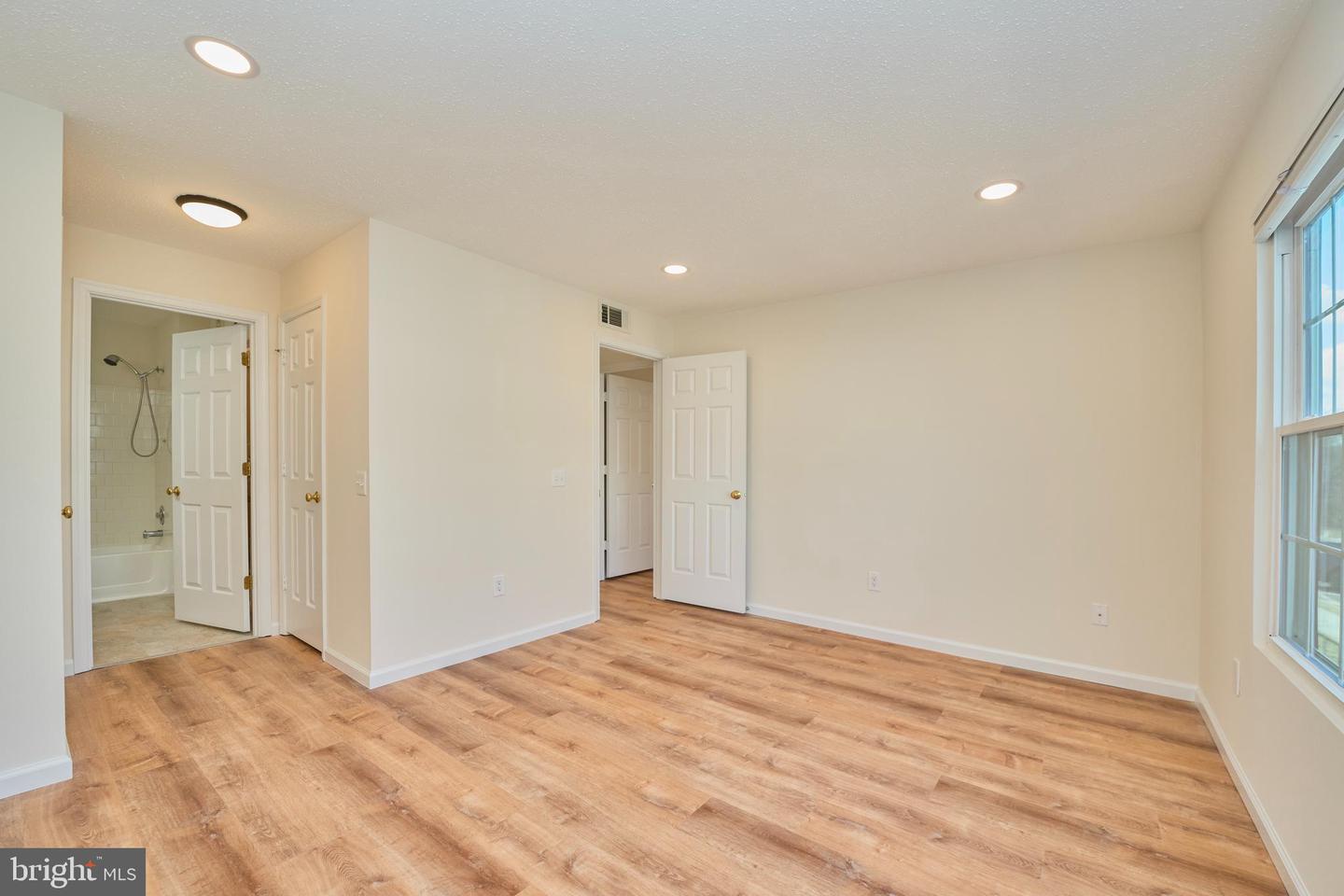 129 FORT EVANS RD SE #C, LEESBURG, Virginia 20175, 2 Bedrooms Bedrooms, ,2 BathroomsBathrooms,Residential,For sale,129 FORT EVANS RD SE #C,VALO2114838 MLS # VALO2114838