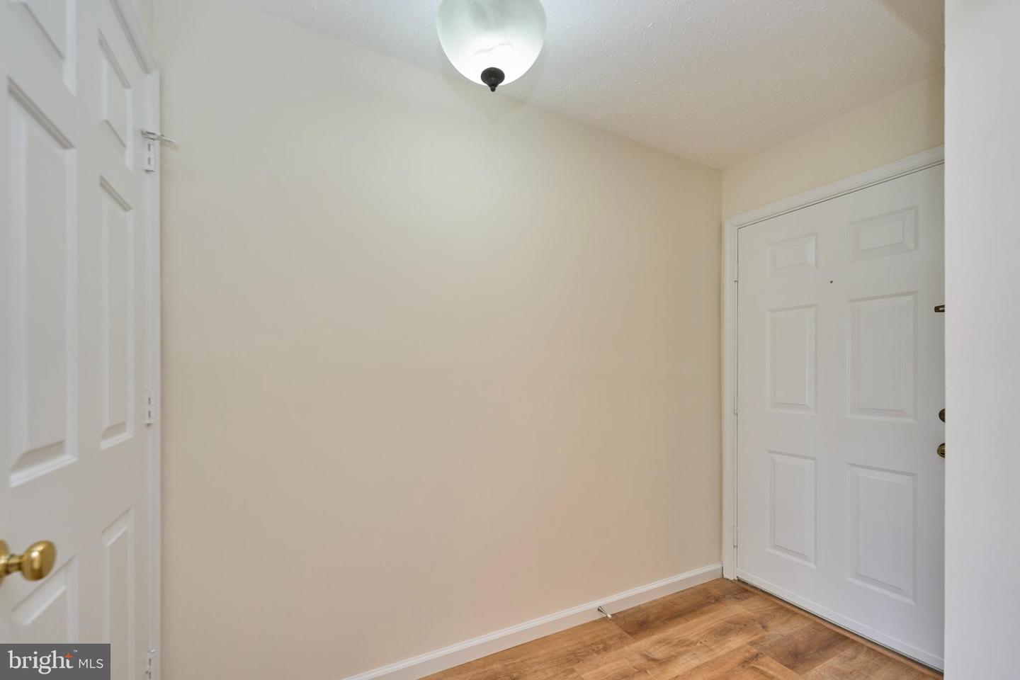 129 FORT EVANS RD SE #C, LEESBURG, Virginia 20175, 2 Bedrooms Bedrooms, ,2 BathroomsBathrooms,Residential,For sale,129 FORT EVANS RD SE #C,VALO2114838 MLS # VALO2114838