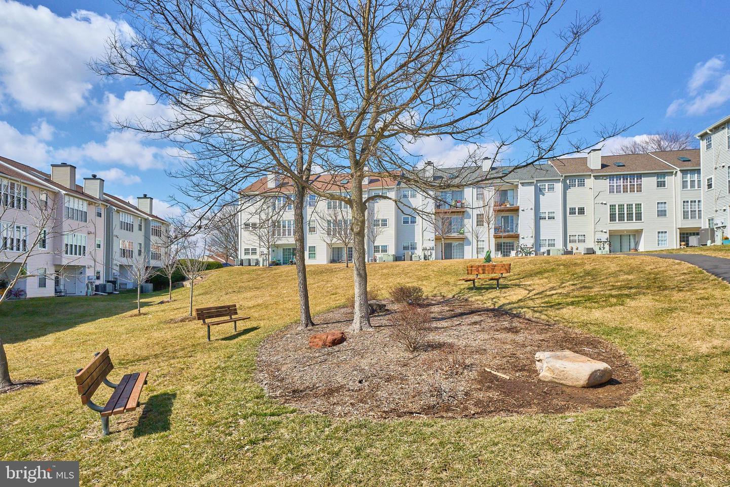 129 FORT EVANS RD SE #C, LEESBURG, Virginia 20175, 2 Bedrooms Bedrooms, ,2 BathroomsBathrooms,Residential,For sale,129 FORT EVANS RD SE #C,VALO2114838 MLS # VALO2114838