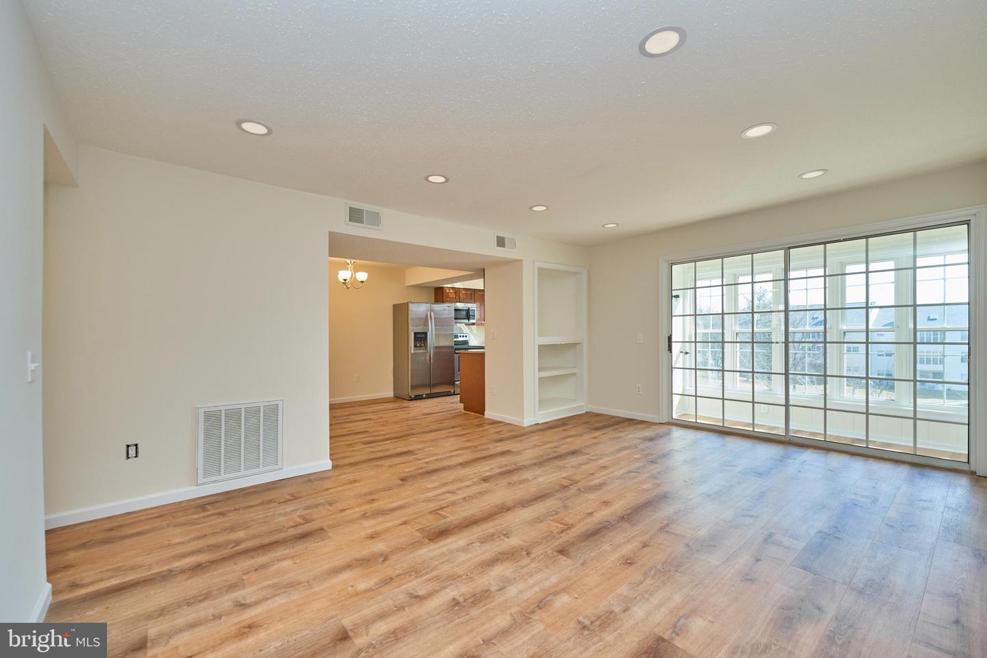 129 FORT EVANS RD SE #C, LEESBURG, Virginia 20175, 2 Bedrooms Bedrooms, ,2 BathroomsBathrooms,Residential,For sale,129 FORT EVANS RD SE #C,VALO2114838 MLS # VALO2114838